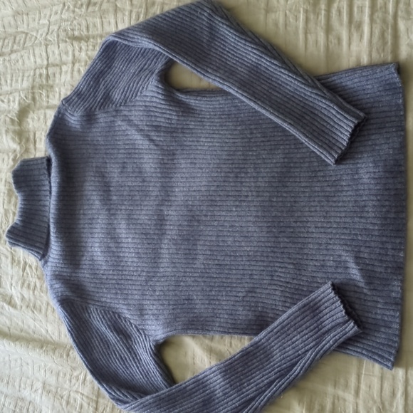 ❄️Women's 100% Cashmere Gray Turtleneck Sweater - Picture 3 of 7